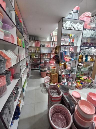 عکس فروشگاه پلاستیک سودمند