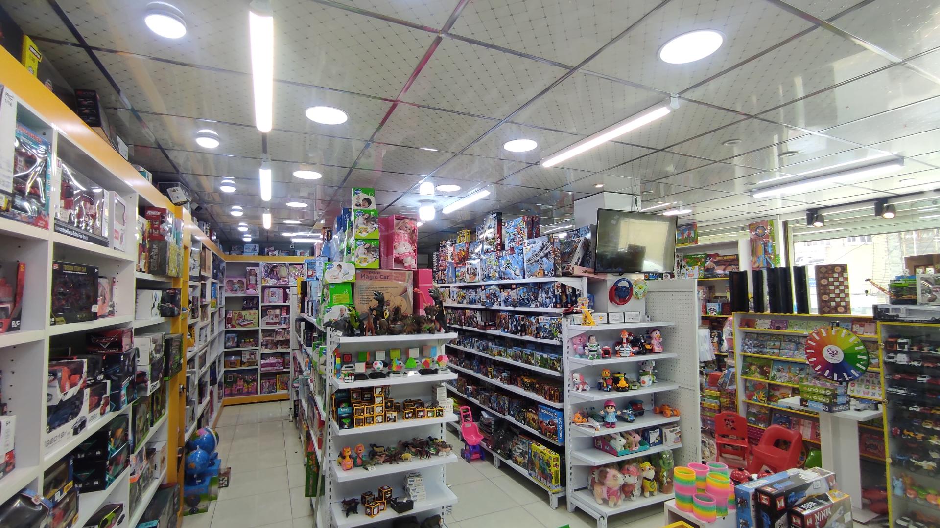 عکس فروشگاه اسباب بازی جورچین