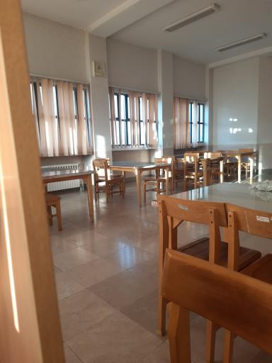 عکس کتابخانه عمومی امیرالمومنین