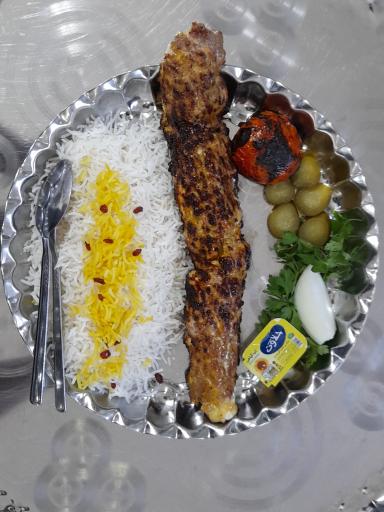 عکس دیزی سنگی و قرمه محلی اکبری