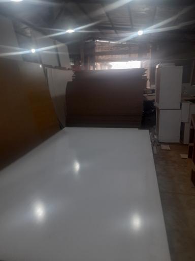 عکس کارگاه کابینت وودلندگلد