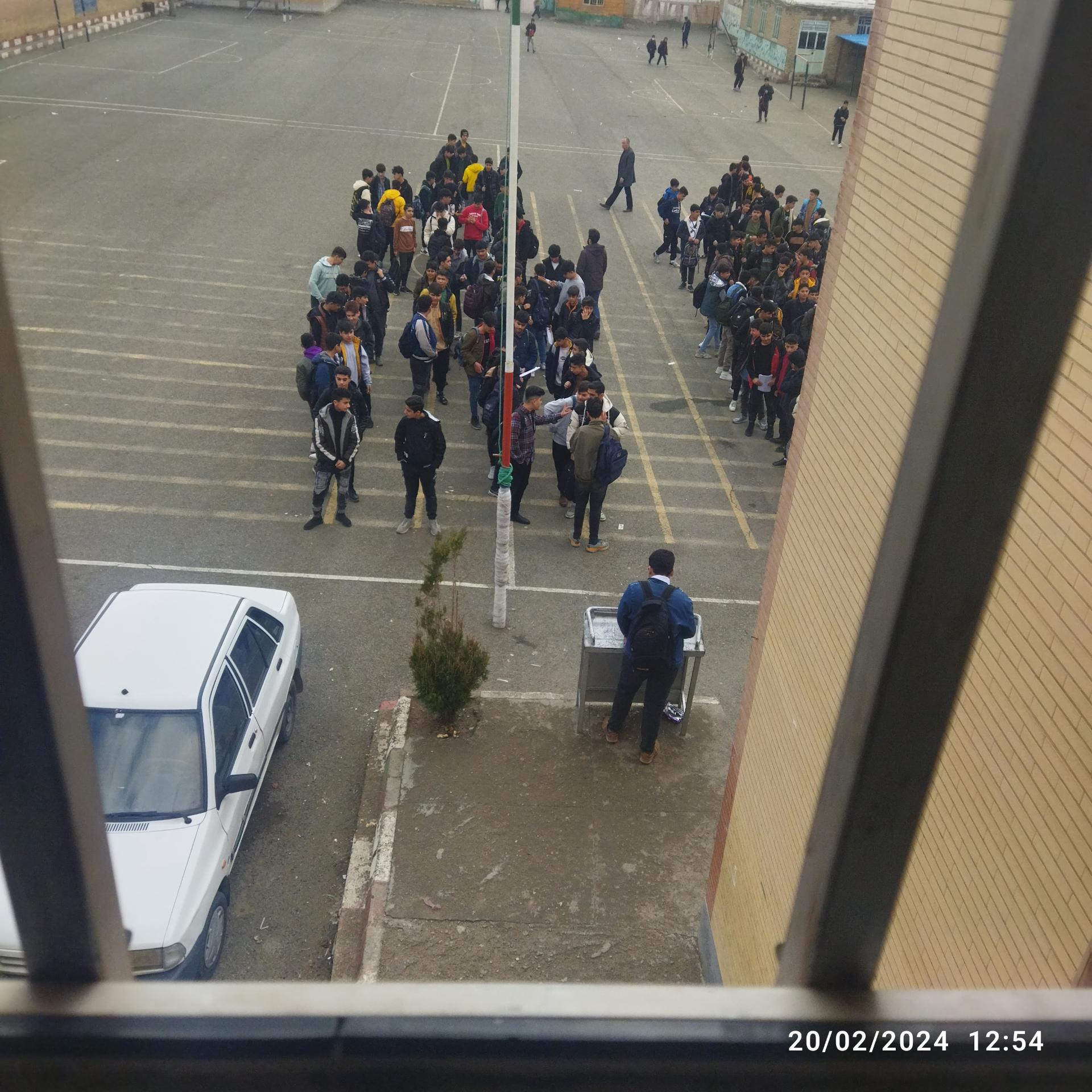 عکس دبیرستان دوره اول شهید چمران