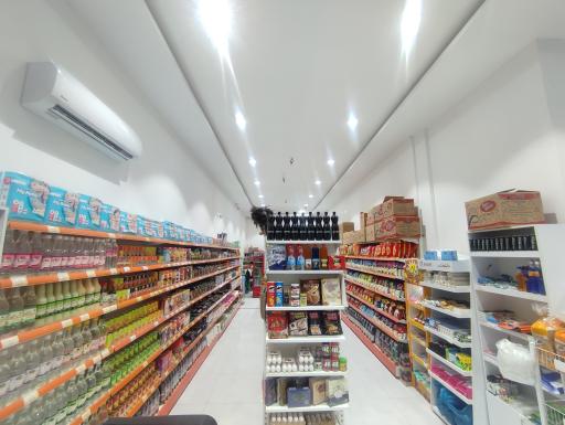 عکس هایپرمارکت اراز
