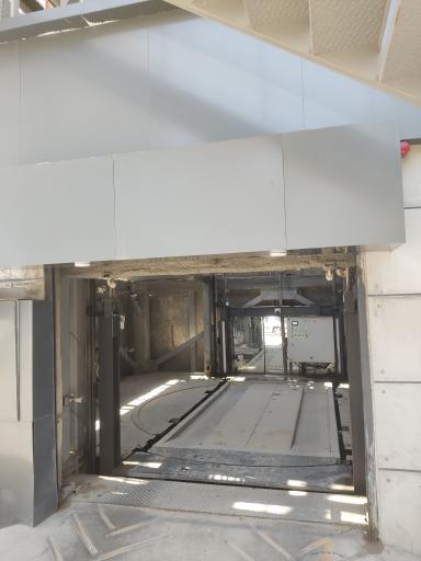 پارکینگ طبقاتی آزادشهر