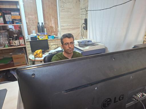 عکس خدمات کامپیوتری یگانه