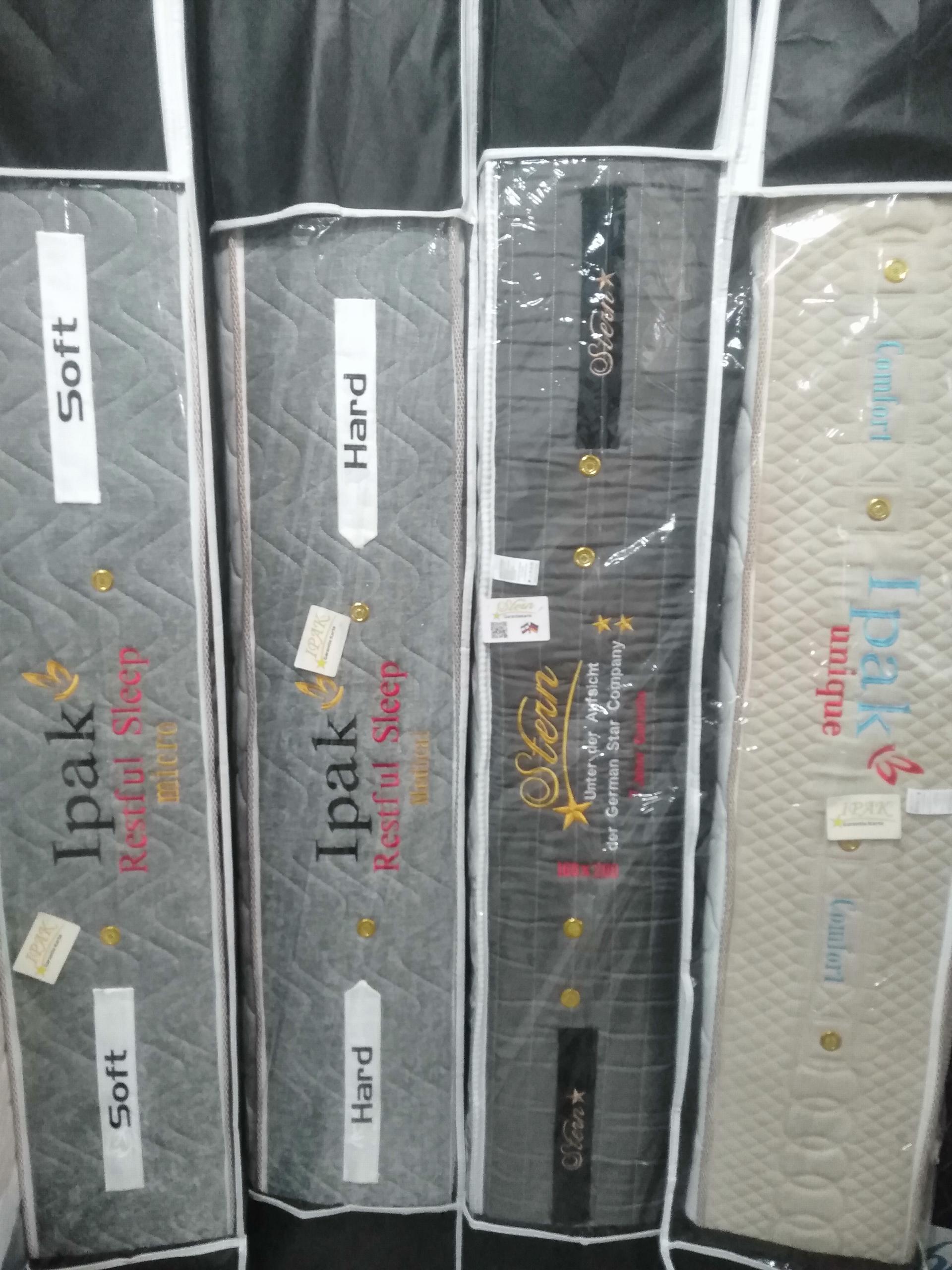 عکس مرکز پخش تشک و کالای خواب میرزایی