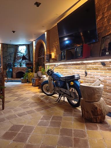 عکس سفره خانه عالیجناب