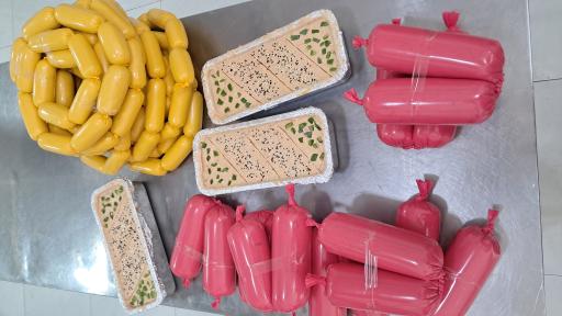 عکس سوسیس دست ساز نگین فردوس محمدزاده 