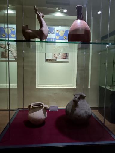 عکس موزه باستان شناسی و مردان نمکی