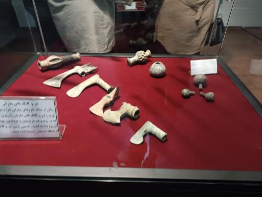 عکس موزه باستان شناسی و مردان نمکی