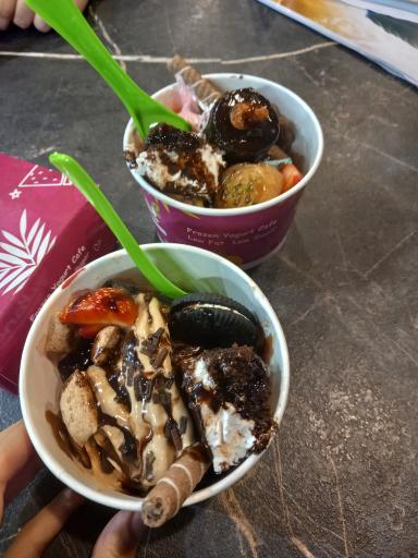 ماست بستنی یوگولند