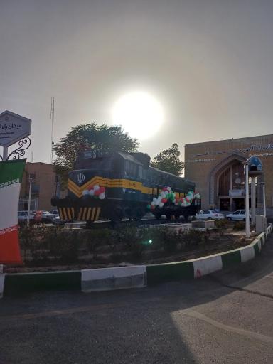 عکس ایستگاه راه آهن قم