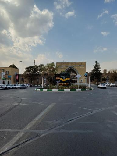 عکس ایستگاه راه آهن قم