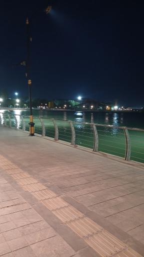 عکس دریاچه مصنوعی فدک