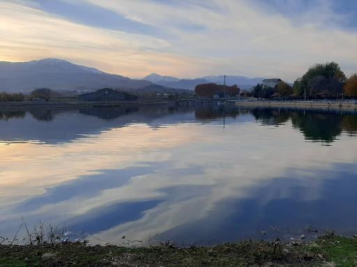 عکس دریاچه مصنوعی فدک