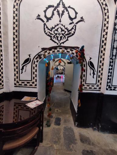 عکس رستوران سنتی خان