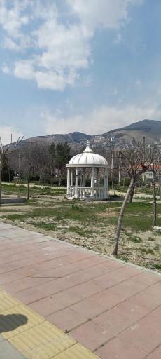 عکس پارک ساحلی دریاچه لواسان