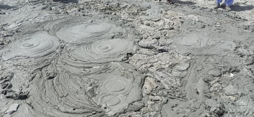 عکس کوه گل فشان تنگ