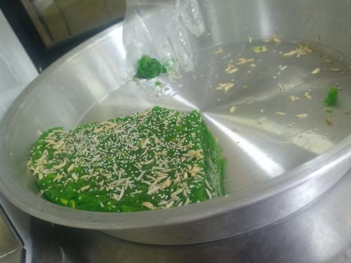 عکس شیرینی سرای راحیل