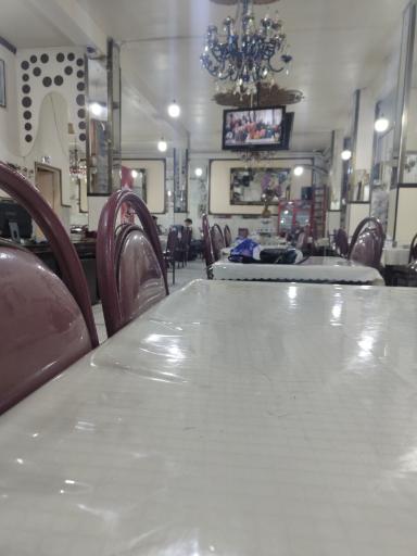 عکس چلوکبابی بزرگمهر