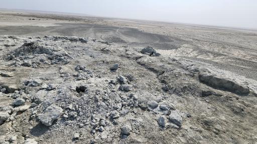 عکس کوه گل فشان تنگ