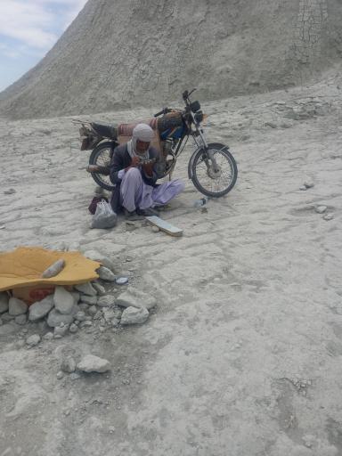 عکس کوه گل فشان تنگ