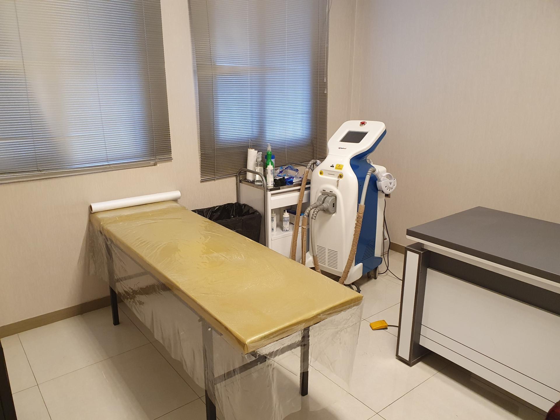 عکس مرکز لیزر سپیتا