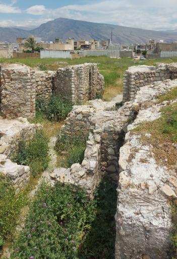 عکس طاق طویله