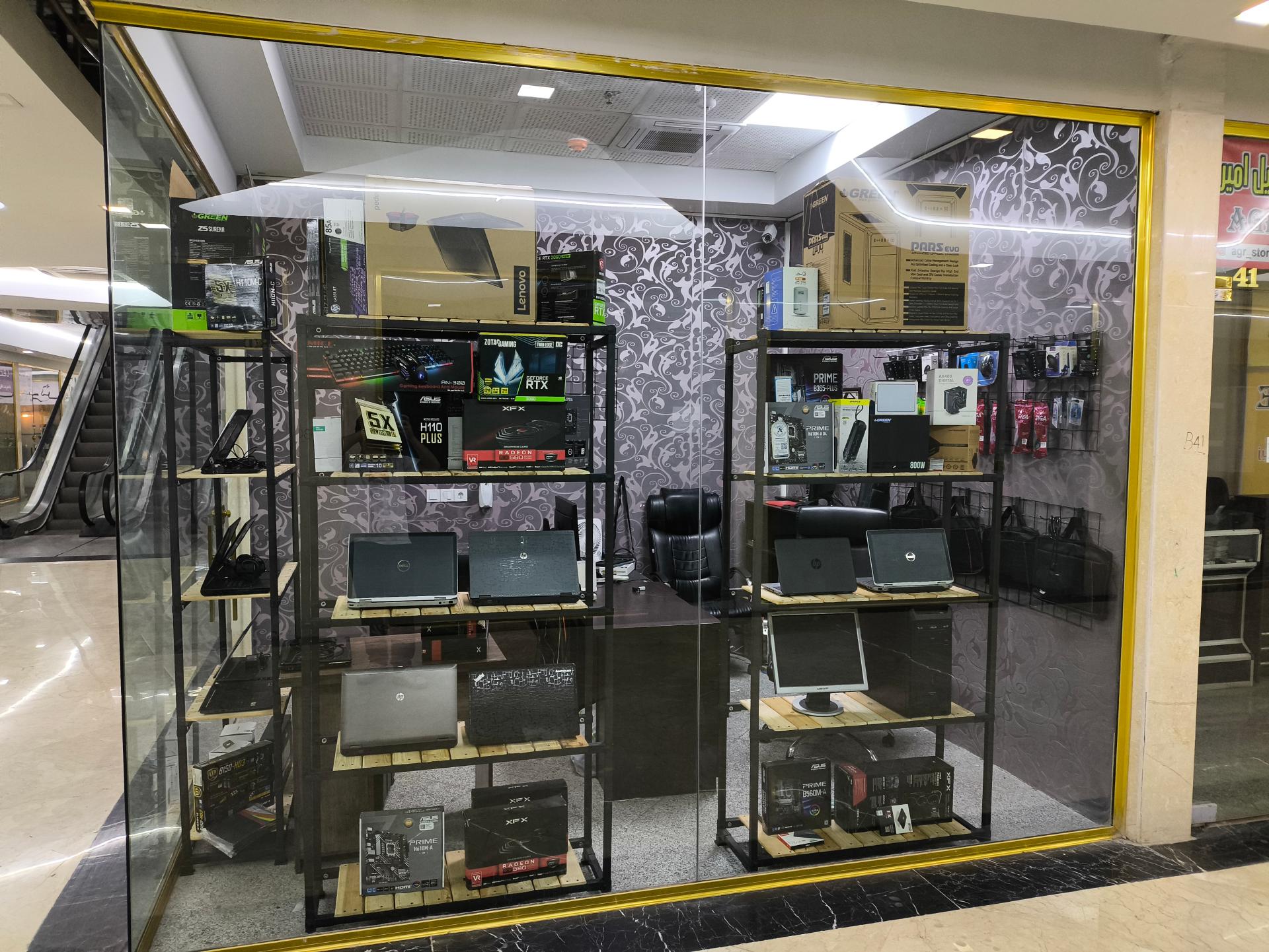 عکس لپ تاپ ناکبند