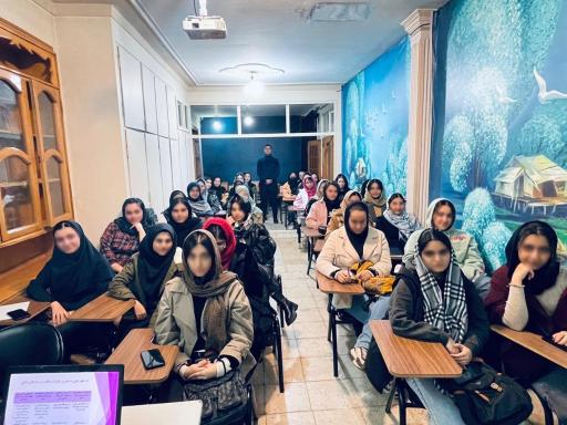 موسسه آموزشی تراز زرین 