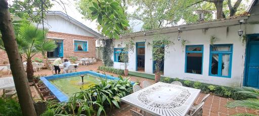 عکس رستوران ماهی سفید