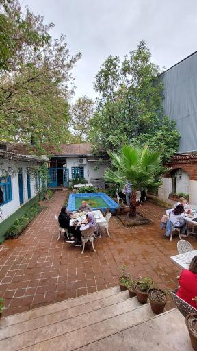 عکس رستوران ماهی سفید