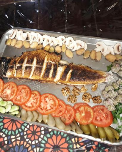 عکس رستوران ایران زمین