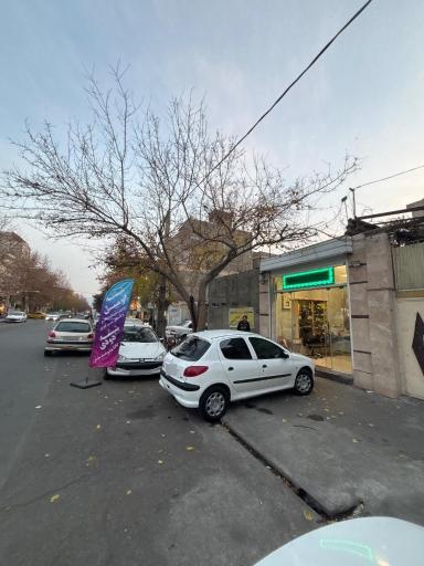 عکس شیشه اتومبیل دودی نایت گلس
