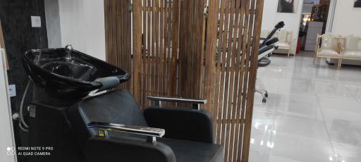 عکس آرایشگاه رهام