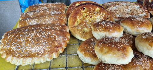 عکس نان روغنی خوی شعبه نازی‌آباد 