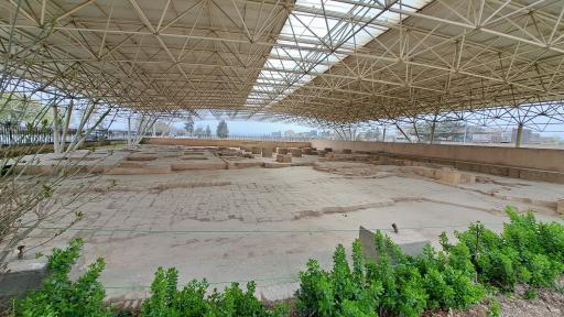 عکس مسجد و مدرسه تاریخی تابران