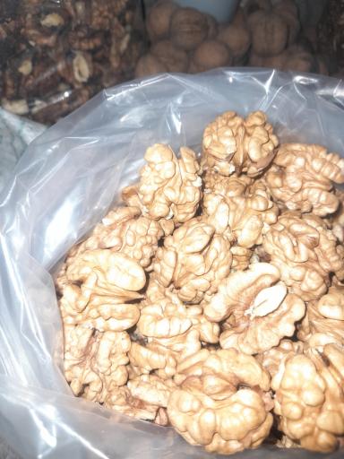 عکس گردو فروشی