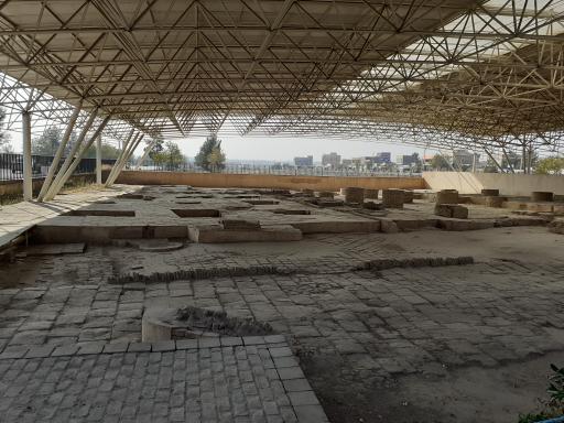 عکس مسجد و مدرسه تاریخی تابران