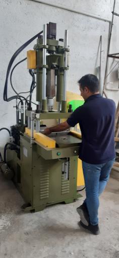 عکس قالبسازی پلاستیک نوروزیان