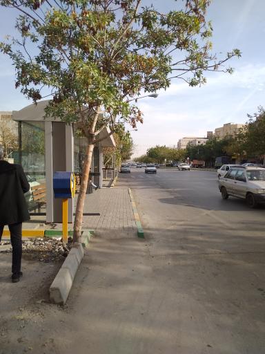 عکس ایستگاه اتوبوس ابوطالب 70