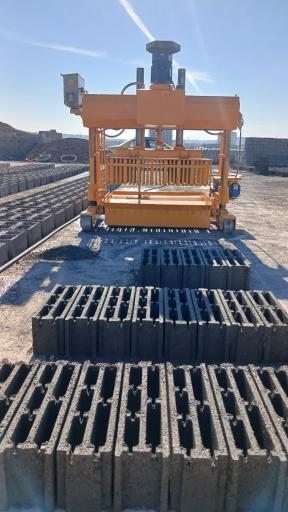 عکس کارگاه تولید بلوک و قطعات بتنی سهیلی