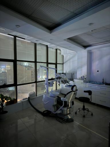 عکس مطب دندانپزشکی دکتر آرمین محمودی