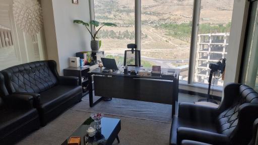 عکس مشاورین املاک کهکشان