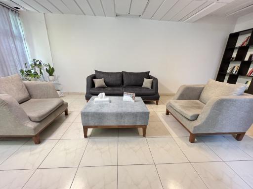 عکس کلینیک روانشناسی مشاوره و روانپزشکی نیک مایند