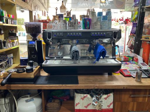 عکس دکه ایمان