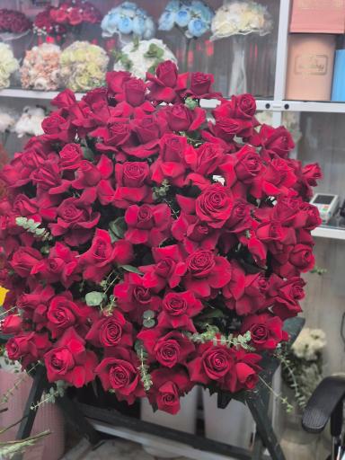 عکس گلفروشی لیاتریس