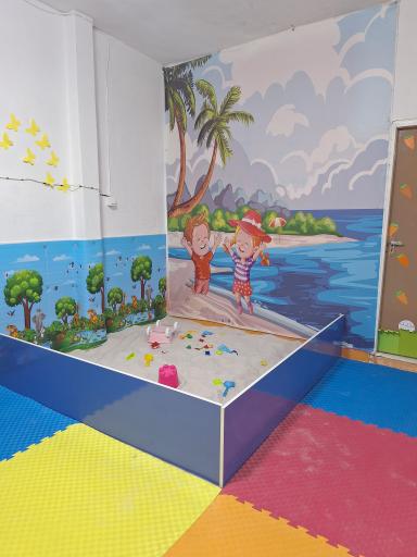 عکس مهد کودک و‌پیش دبستانی گل های بنفشه