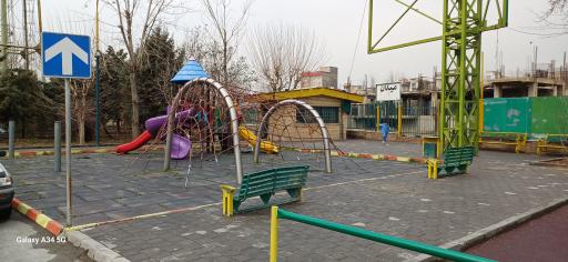 عکس زمین بازی کودکان