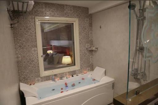 عکس هتل پارسیان یزد